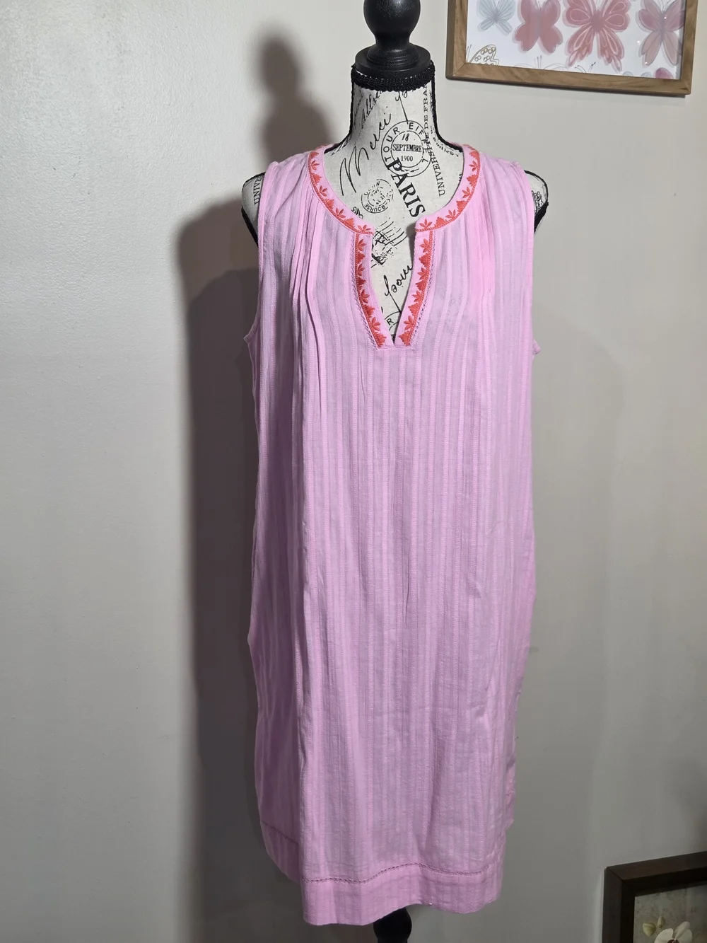 Tommy Bahama Pink Sleeveless Embroidered Chemise